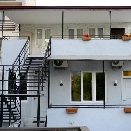 Gng Apartment Tbilisi Bagian luar foto