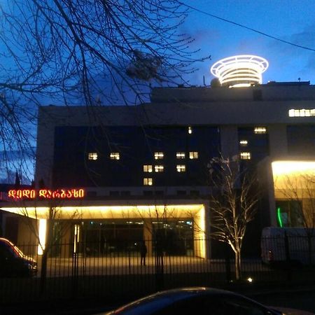 Gng Apartment Tbilisi Bagian luar foto