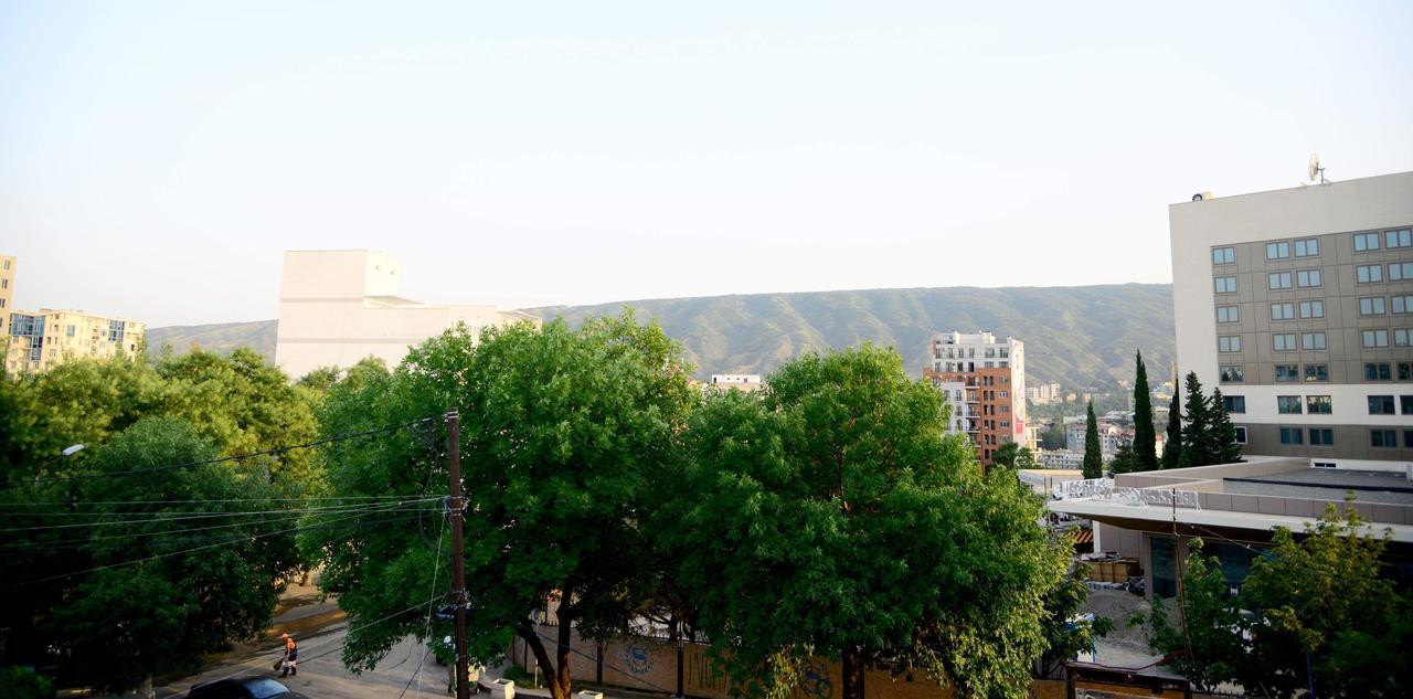 Gng Apartment Tbilisi Bagian luar foto
